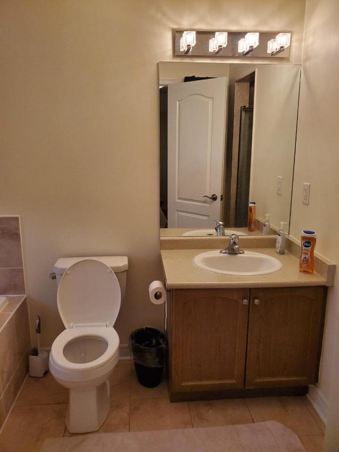 Raesabu Guest House Brampton Esterno foto